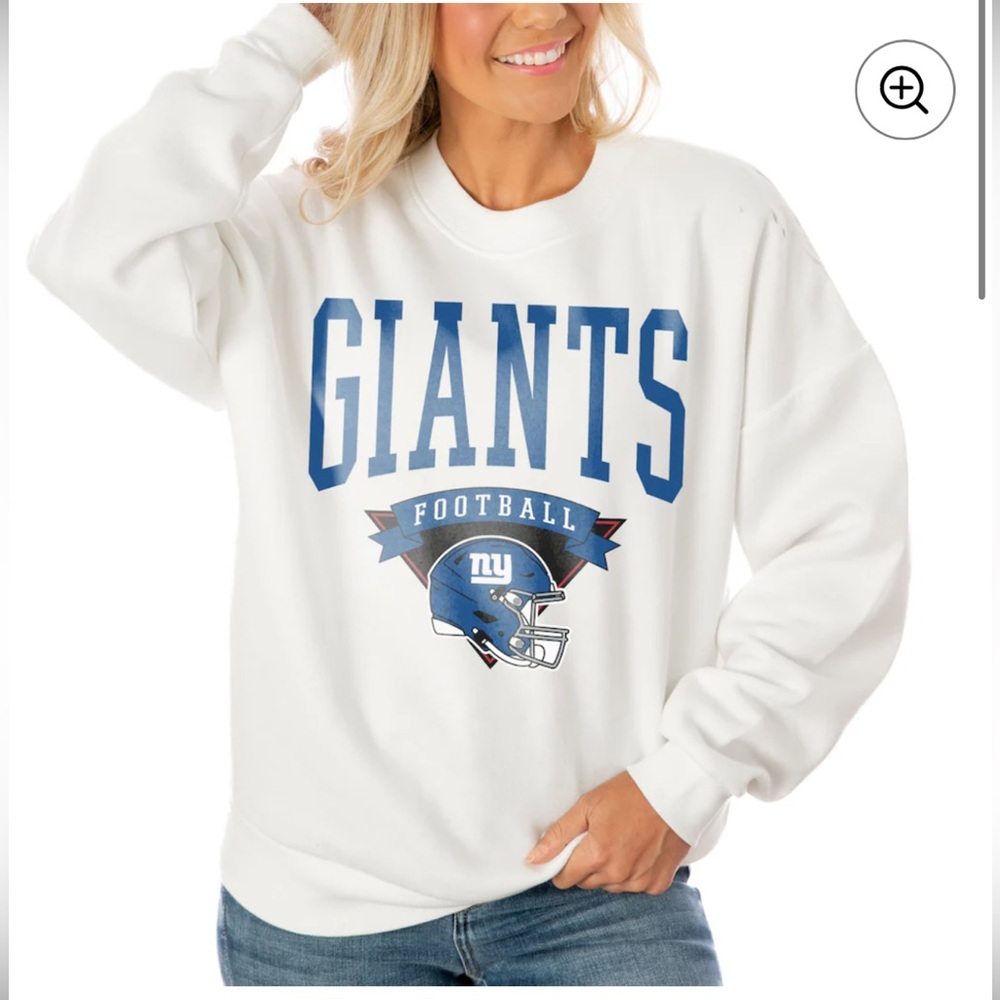 NWOT NEW YORK GIANTS CREWNECK SWEATSHIRT SIZE LARGE